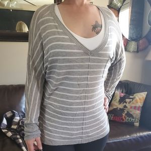 Light weight super cute sweater